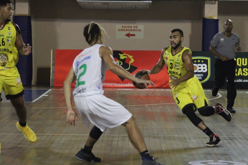 Em jogaço pelo Brasileirão, ADRM Maringá vence a equipe do Brusque/ARADEFE