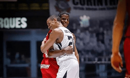 Paulistão tem abraço emocionante dos irmãos Georginho e JP de Paula