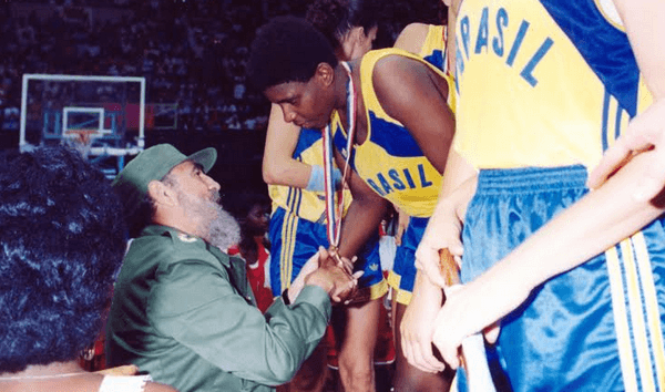 Luto: basquete brasileiro perde Ruth Roberta de Souza