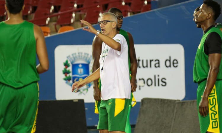 Petrovic define o grupo que disputará a Copa do Mundo da China 