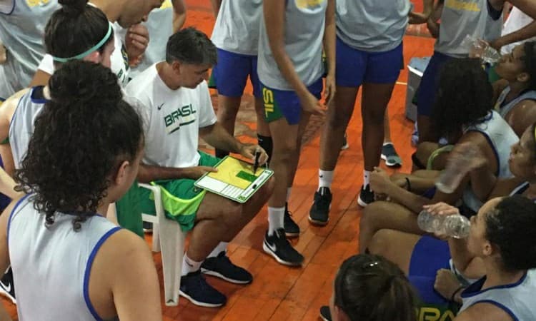 Seleção Feminina Sub-17 realiza jogo-treino na reta final de preparação para o Sul-americano