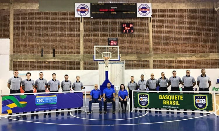 Confederação Brasileira realiza Clínica de Arbitragem durante a Copa Brasil de Clubes Sub-14