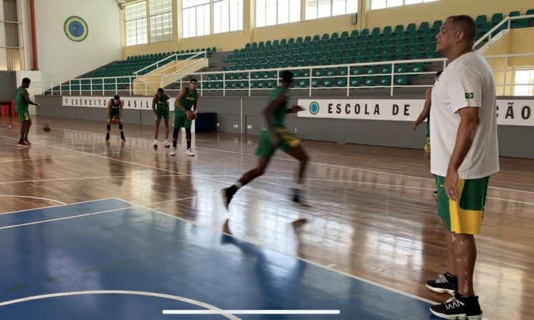 Seleção sub-17 masculina inicia os treinos na EseFex de olho no Sul-Americano de Santiago