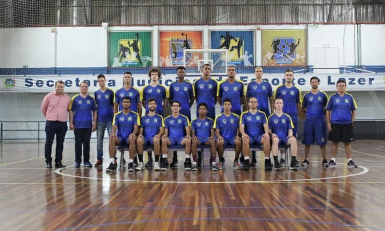 Três jogos complementam neste domingo (10) a primeira rodada do Campeonato Brasileiro
