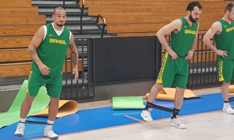 Seleção Brasileira chega a Saint Thomas e já treina visando duelo contra Ilhas Virgens 