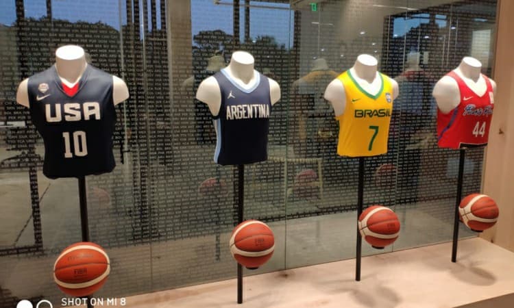 FIBA Americas inaugura nova sede em Miami com lembranças do Brasil