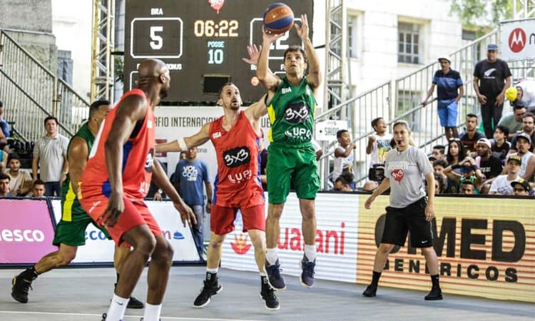 Festa bonita no Vale do Anhangabaú durante o Desafio Internacional de Basquete 3x3