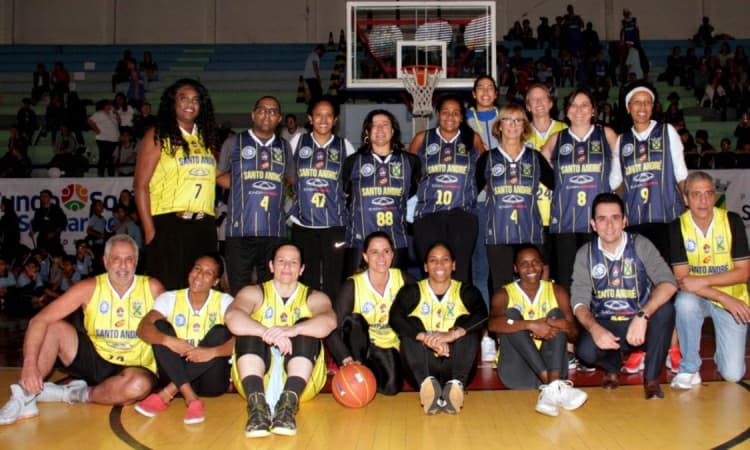 Em bela homenagem, quadra principal do Complexo Esportivo Dell’Antonnia foi batizada com o nome de Laís Elena