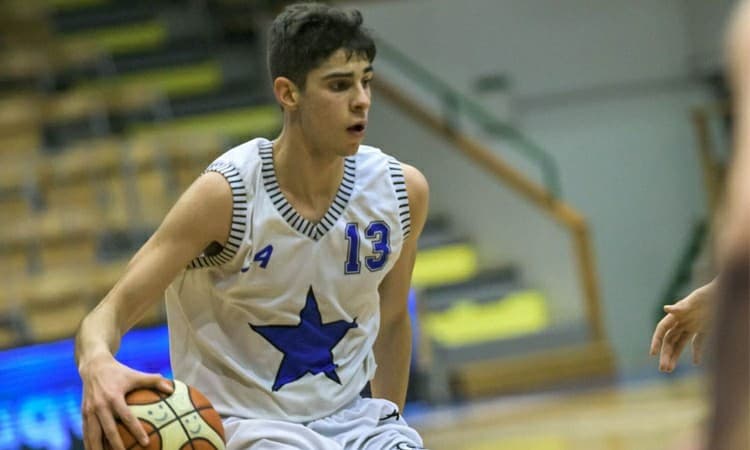 Stella Azzurra Roma, de Felipe Motta, conquista torneio na Hungria ao derrotar o Real Madrid na decisão