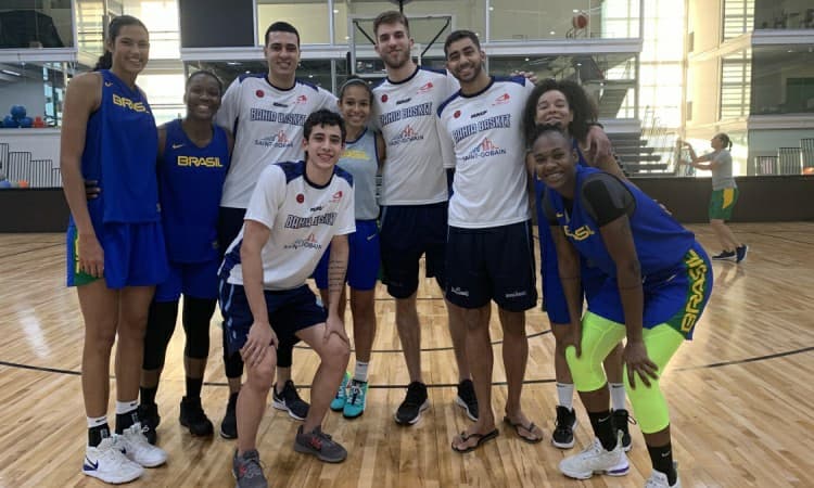 Bahía Blanca é Brasil: jovens do país ganham espaço em projeto na Argentina