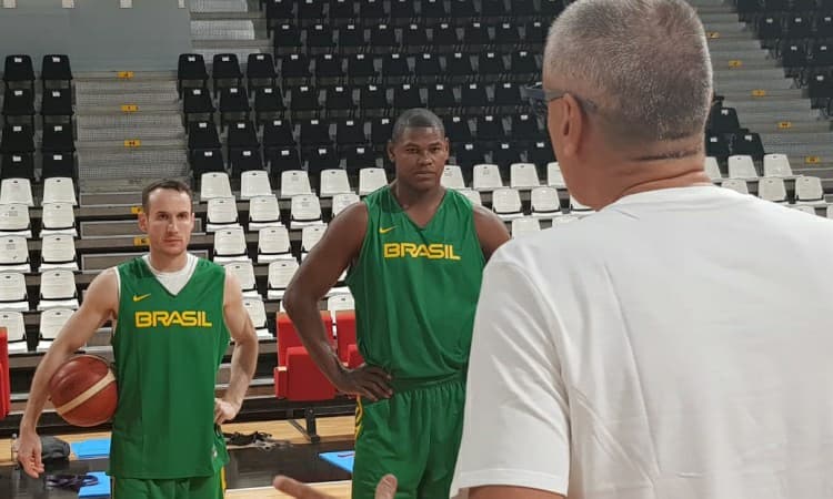 Longe da Seleção desde a Rio 2016, Felício festeja retorno e prevê jogo duro contra a rival Argentina