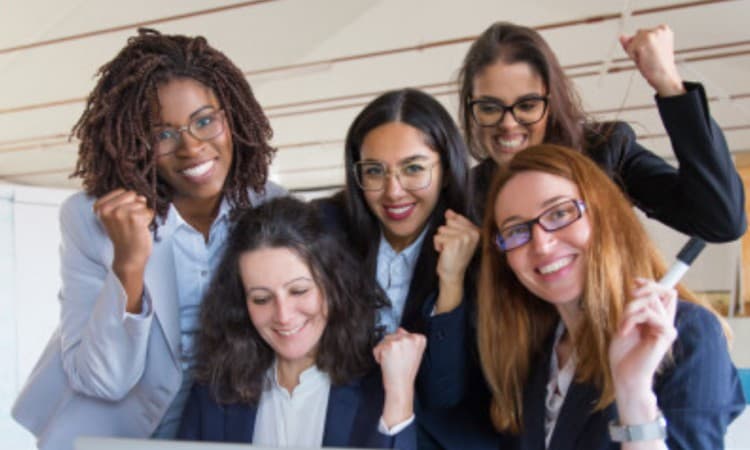 Departamento de 3x3 encoraja mulheres a assumirem postos fora da quadra