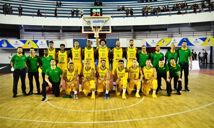 Seleção Brasileira joga bem e vence o Uruguai em Anápolis no primeiro amistoso de preparação para a Copa do Mundo da China