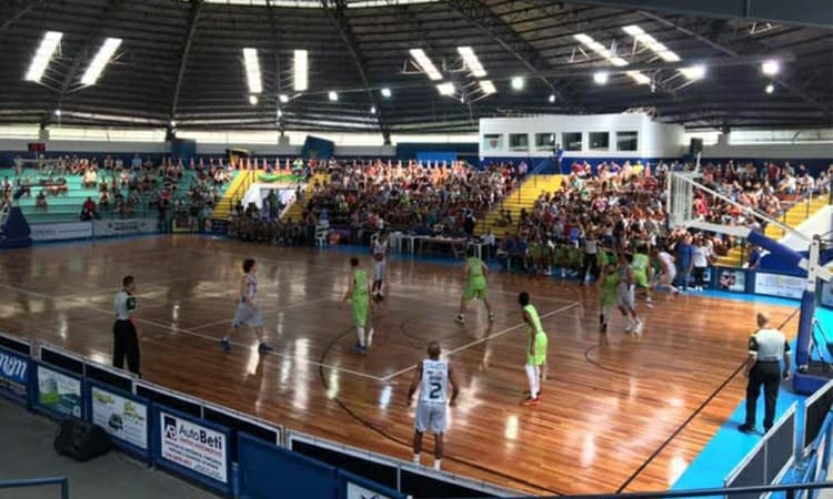 Unifae/São João da Boa Vista vence a terceira e se isola na liderança do Brasileiro