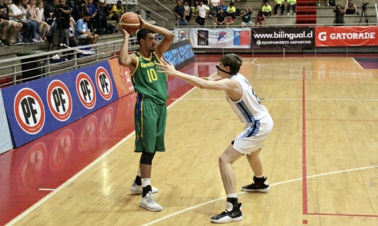 Campeão Sul-Americano Sub-17 e MVP, Márcio quer se firmar no adulto