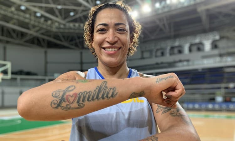 Integrada à seleção, Érika vê Brasil pronto para o Pré-Olímpico das Américas
