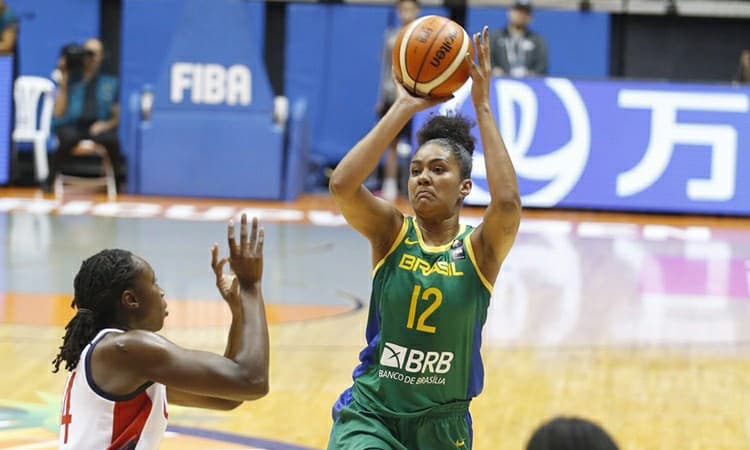 Animada com a seleção, Damiris confessa ansiedade para chegar ao Brasil: "Doida para enfrentar esse voo de 28 horas"