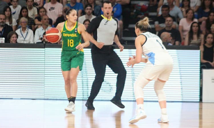 Brasil vence Argentina em Bahía Blanca e avança ao Pré-Olímpico Mundial
