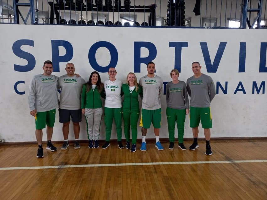 Seleção feminina sub-19 tem reforço de José Neto e Diego Falcão na preparação para a Copa do Mundo