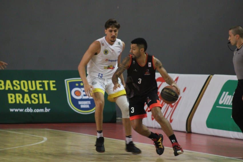 Nos últimos segundos, por um ponto de diferença, Anápolis Vultures vence Blackstar Unisociesc pelo Brasileirão