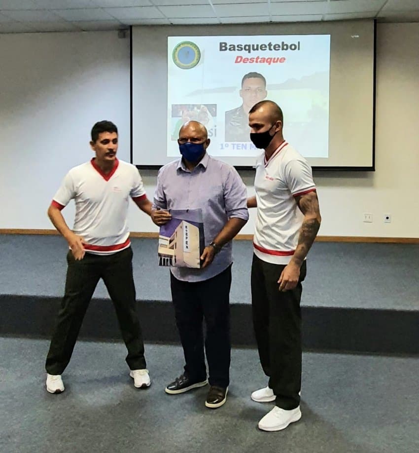 Gerente do 3x3, Francisco Oliveira é homenageado na EsEFEx