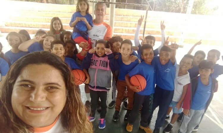 Um difundidor do basquete: o professor China e seus projetos