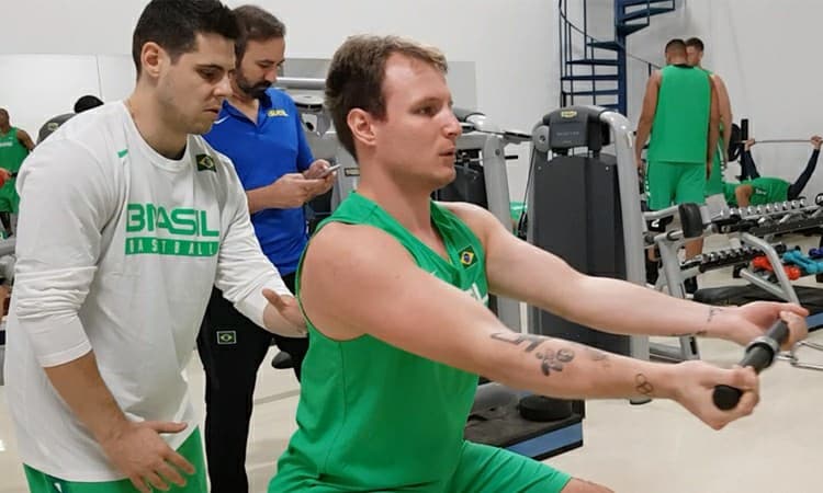 Petrovic corta Rafa Luz e define grupo que viaja para jogos contra Venezuela e Colômbia