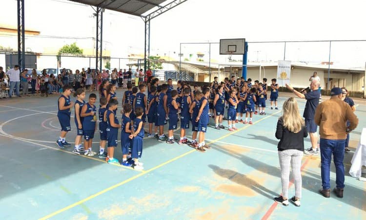 Projeto do ex-jogador Fausto Giannecchini leva esporte, educação e cidadania para crianças e adolescentes de municípios paulistas