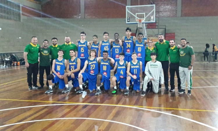 Brasil derrota a Bolívia com tranquilidade na estreia do Sul-Americano Sub-14