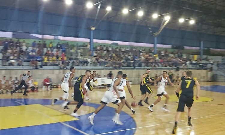 Pinheiros estreia com vitória, e Flamengo e Corinthians vencem mais uma no CBI Sub-21 masculino